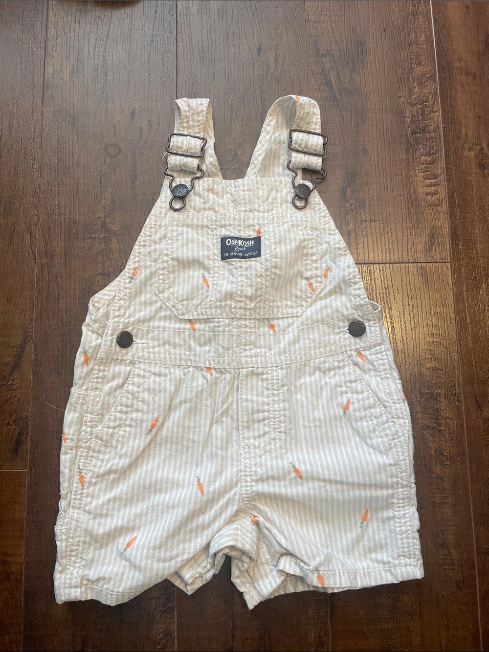 OshKosh B'gosh Cream and White Striped Carrot Print Short Overalls